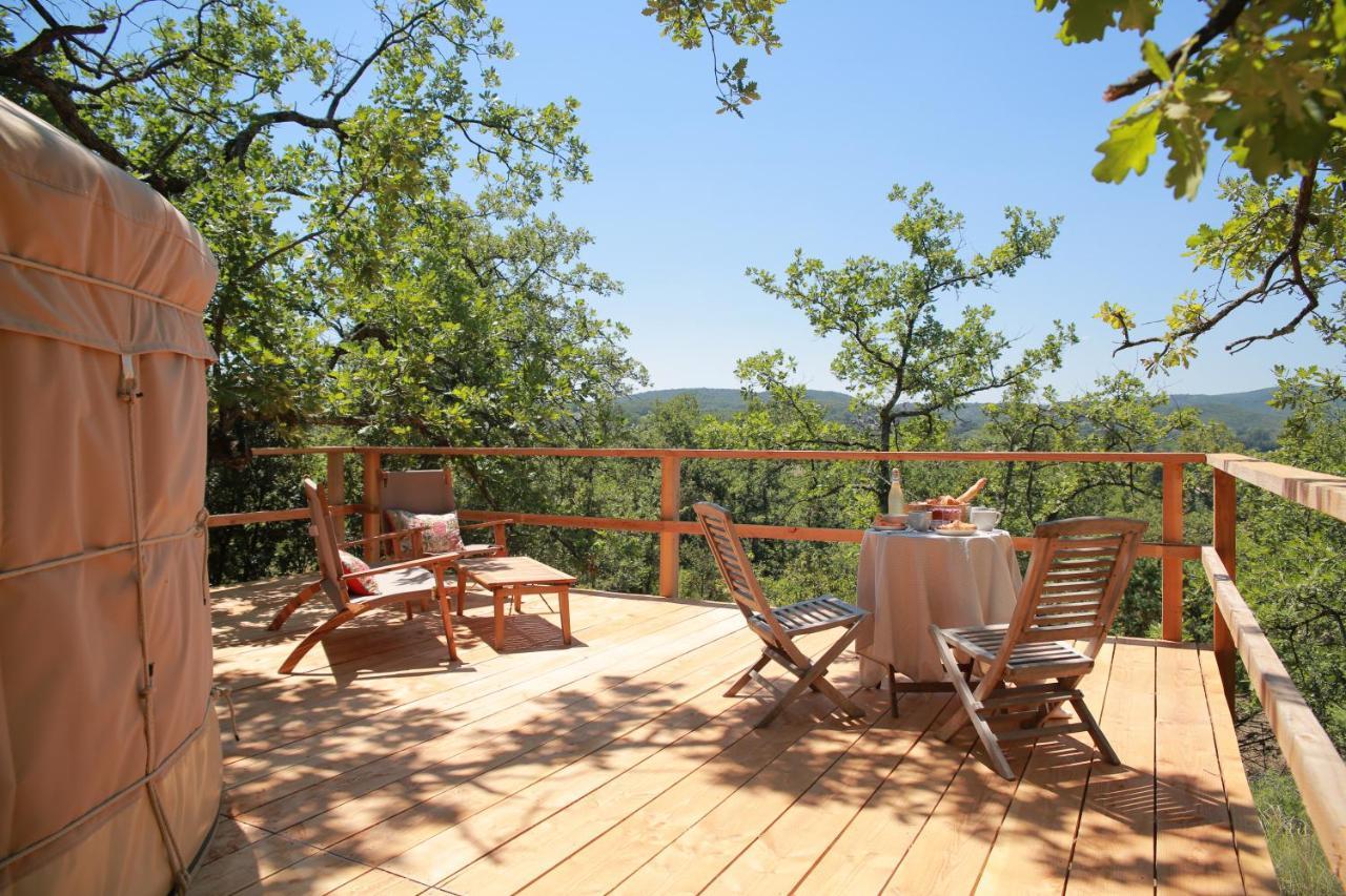 Les Yourtes De Provence Bed & Breakfast Saint-Paulet-de-Caisson Екстериор снимка