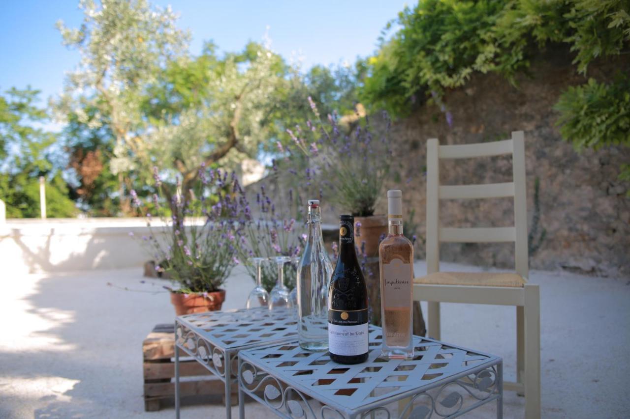 Les Yourtes De Provence Bed & Breakfast Saint-Paulet-de-Caisson Екстериор снимка